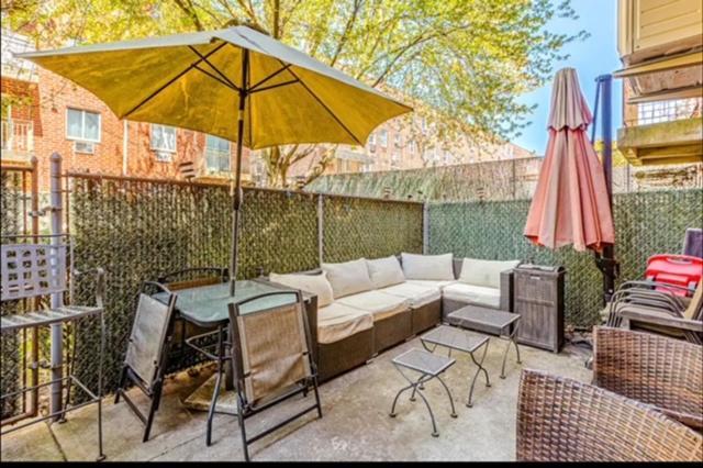 Brooklyn Spacious Space With Private Entrance, Bathroom, & Backyard - Full-Kitchen New York Buitenkant foto